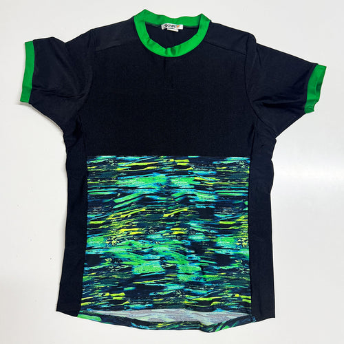 T-SHIRT SMALL